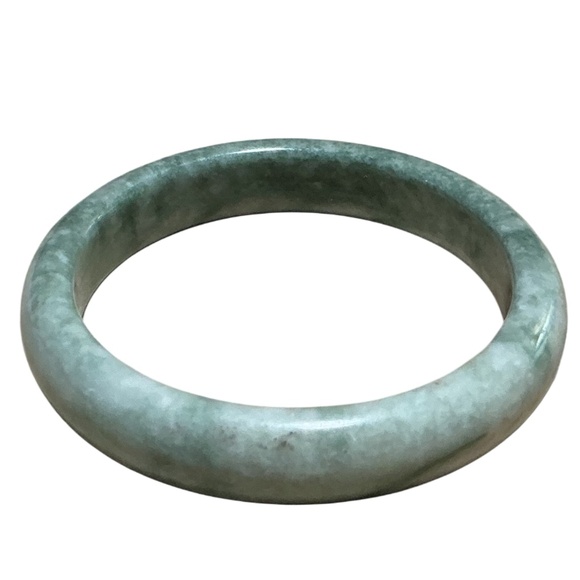 2 Genuine Green Jade Vintage Bangle Bracelets, Natural Color, Beautiful, Shiny - Picture 6 of 10